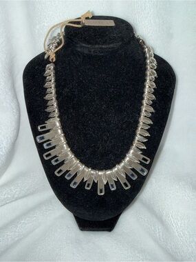 UNO de 50 Silver Collar Necklace with Blue Accents